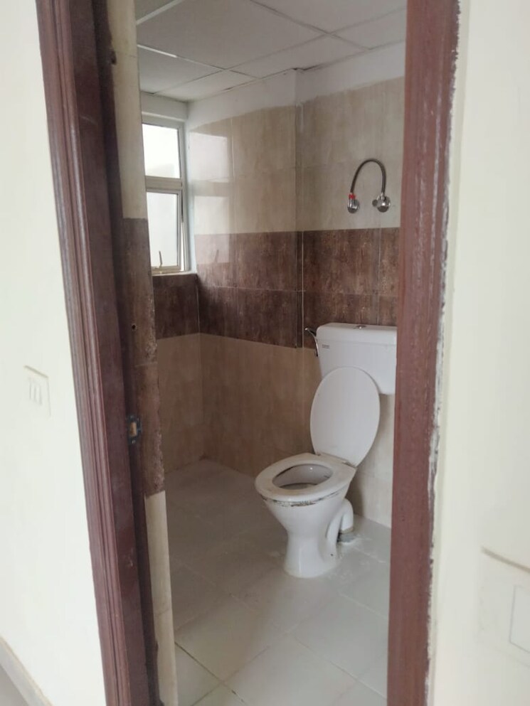Bathroom, stellar-135 3.5 Bedroom 1450 Sq.Ft. Villa In Sector 135 Noida 8279631
