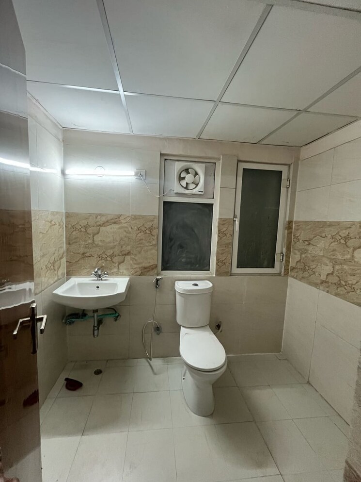 Bathroom, stellar-135 3.5 Bedroom 1450 Sq.Ft. Villa In Sector 135 Noida 8279631