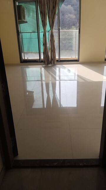 Room in 4 BHK Apartment at Cbd Belapur Sector 30 – for Rent