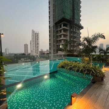 Swimming Pool in 1 BHK Apartment at Matunga East – for Rent