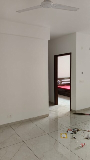 Room in 2 BHK Apartment at Rishita Manhattan, Gomti Nagar – for Sale