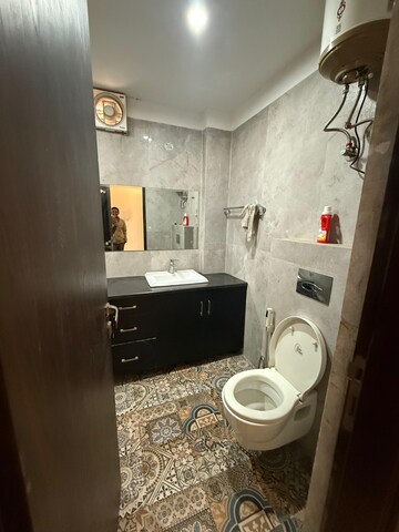 Bathroom in 3.5 BHK Builder Floor at RWA Residential Society Sector 46, Sector 46 – for Rent