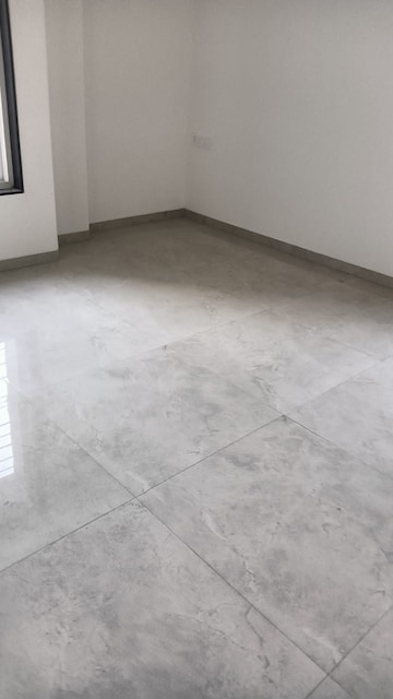 Room in 4 BHK Apartment at Lohia Jain Ra Casa, Bavdhan – for Rent