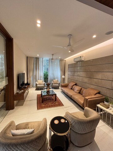 Master Bedroom in 3 BHK Apartment at Sector 11 Dwarka – for Rent