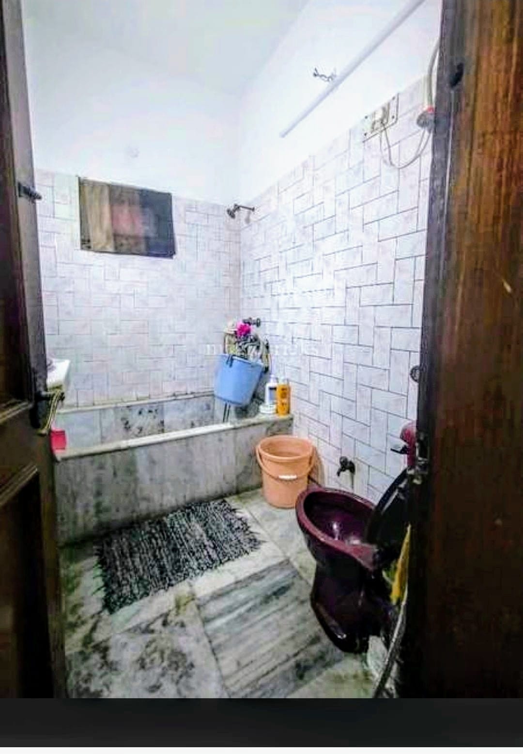 6 BHK + Servant Room Independent House For Sale in Sector 16