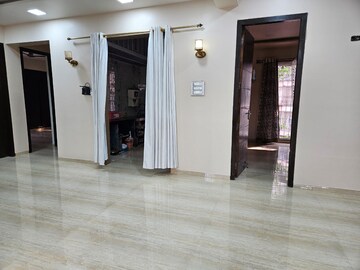 Bedroom in 4 BHK Apartment at Rashmi Signature, Mira Road – for Rent
