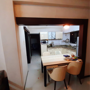 Team Area in 1 BHK Apartment at Indiranagar – for Rent