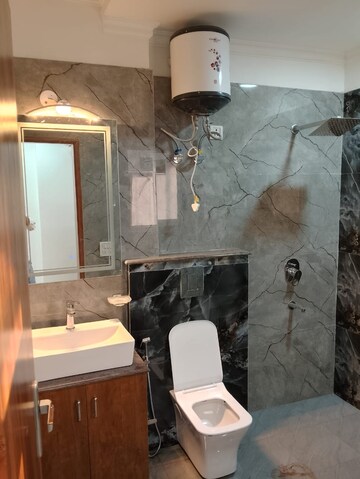 Master Bedroom in 4 BHK Apartment at Unitech The Residences Sector 33, Sector 33 – for Rent