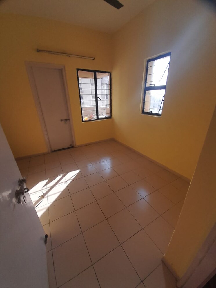 Room, bengal-ambuja-upohar 1 Bedroom 583 Sq.Ft. Apartment In Em Bypass Kolkata 8280180