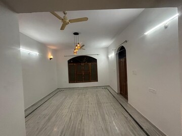 Living Room in 3 BHK Independent House at Gomti Nagar – for Rent