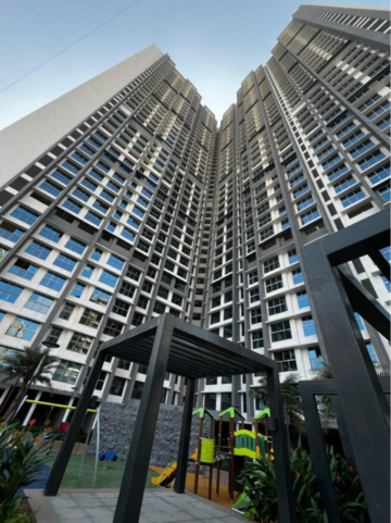 2 BHK Apartment – Exterior View View at Malad West - for Rent