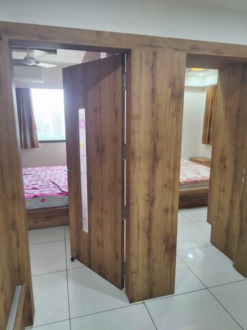 Bedroom in 3 BHK Apartment at Vaishnodevi Circle – for Rent