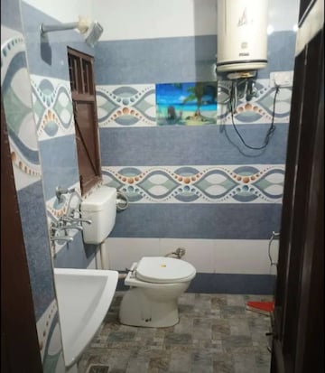 Bathroom in 2 BHK Builder Floor at Sector 38 – for Rent