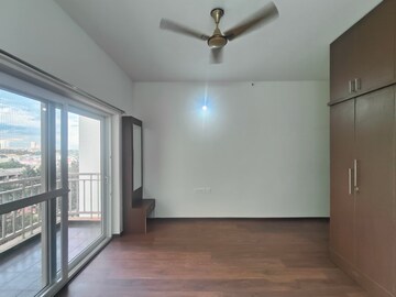 Room in 3 BHK Apartment at DNR Atmosphere, Varthur – for Sale