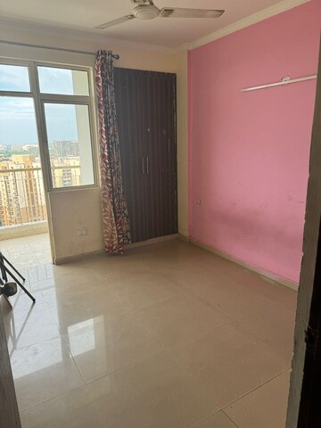 Room in 2 BHK Apartment at Mittal Rajnagar Residency, Raj Nagar Extension – for Rent