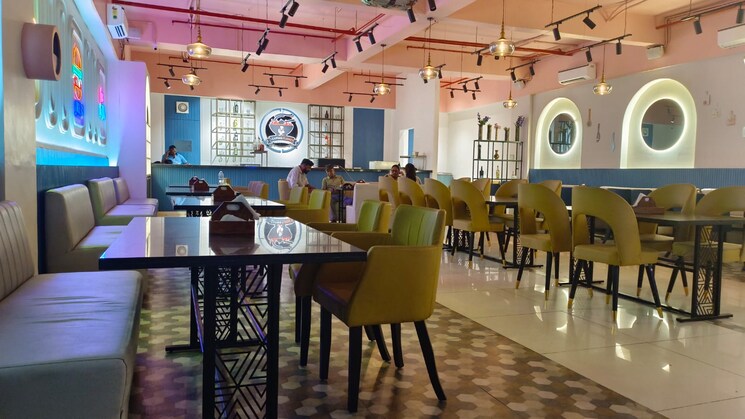 Gym, kankaria road Commercial Shop 3620 Sq.Ft. In Kankaria Road Ahmedabad 8281241