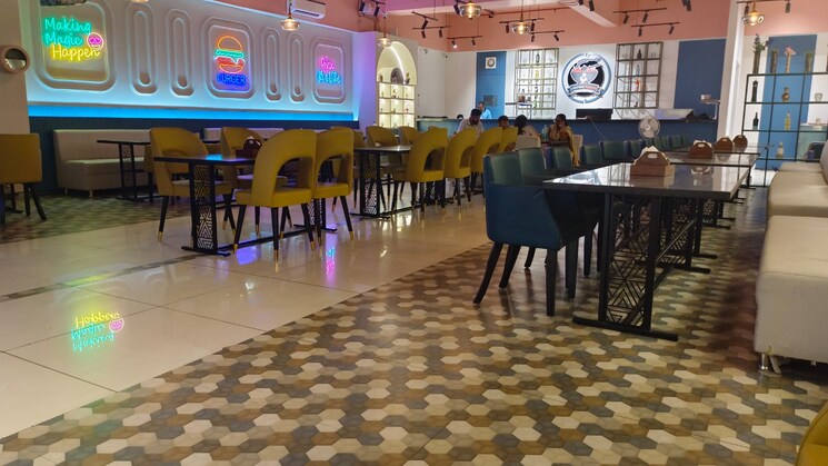 Gym, kankaria road Commercial Shop 3620 Sq.Ft. In Kankaria Road Ahmedabad 8281241