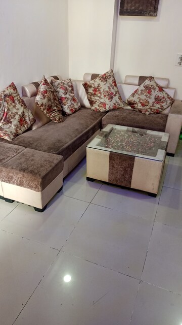 Living Room in 2 BHK Apartment at Panchsheel Greens, Sector 16 Greater Noida – for Rent