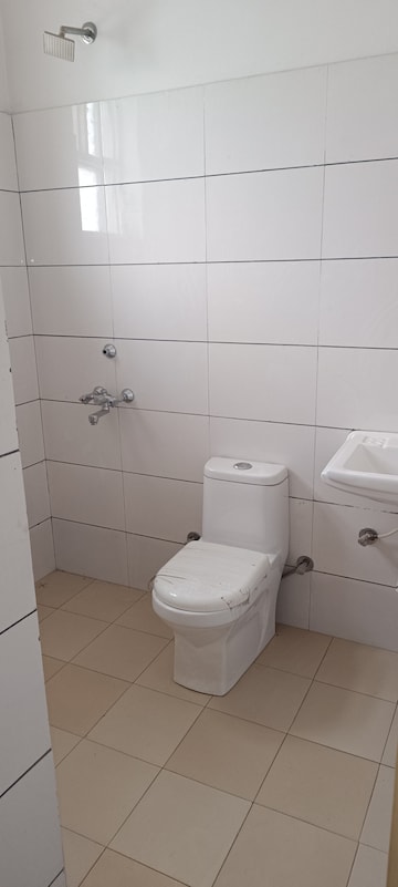 Bathroom in 2 BHK Builder Floor at Dilshad Garden – for Rent