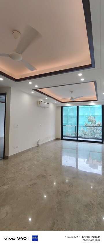 3 BHK Builder Floor For Rent in Defence Colony