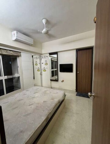 Bedroom in 3 BHK Apartment at Lodha Amara, Kolshet Road – for Rent