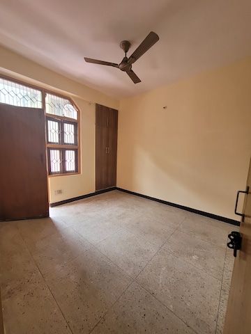 Bedroom in 2 BHK Builder Floor at Dilshad Colony – for Sale