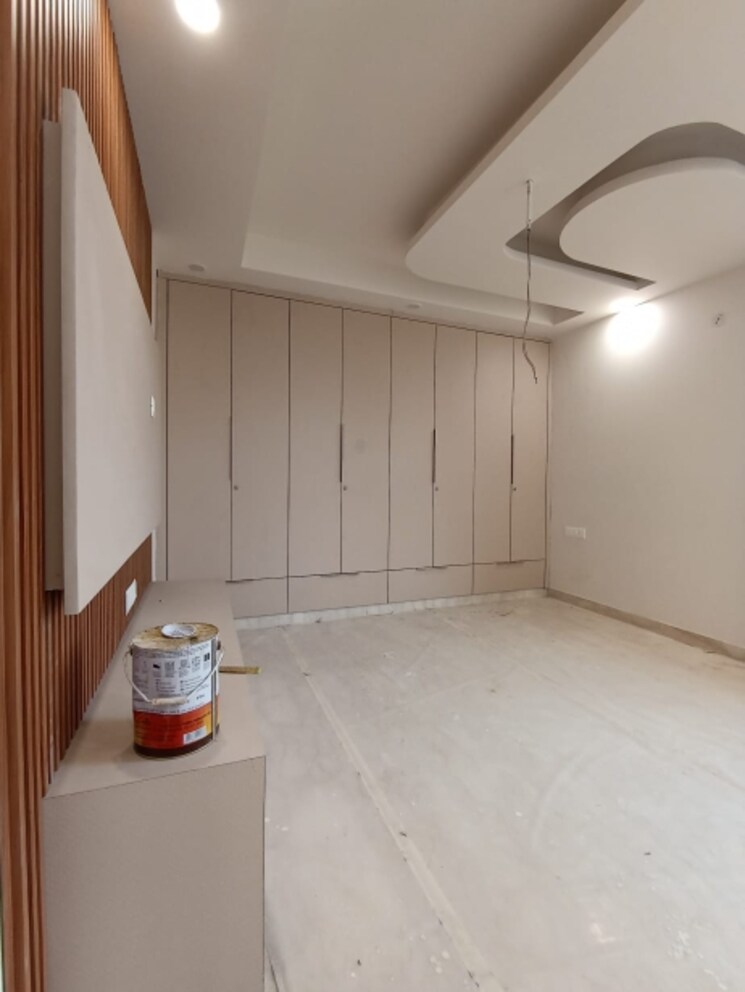 Bathroom, paschim vihar 3 Bedroom 1800 Sq.Ft. Builder Floor In Paschim Vihar Delhi 8281458