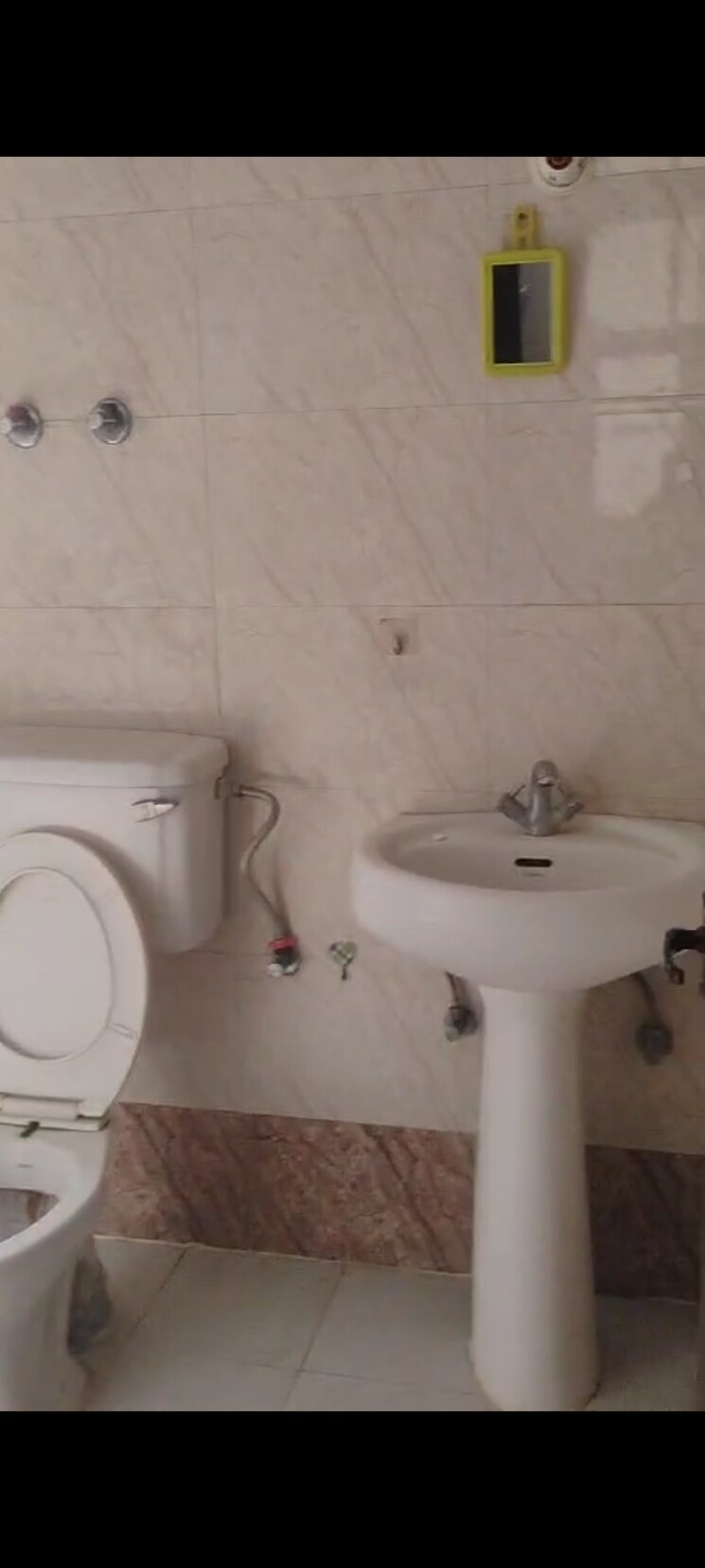 Bathroom, shree-energy-classic-residency 3 Bedroom 1260 Sq.Ft. Apartment In Raj Nagar Extension Ghaziabad 8281470