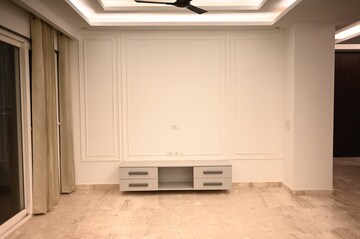 Building Lobby in 3 BHK Builder Floor at Emaar Marbella, Sector 66 – for Rent