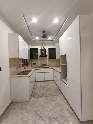 Kitchen in 3 BHK Builder Floor at Paschim Vihar – for Rent
