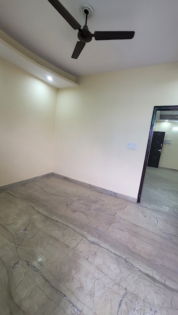 Room in 3 BHK Builder Floor at Dilshad Colony – for Sale
