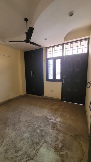 Bedroom in 3 BHK Builder Floor at Dilshad Colony – for Sale