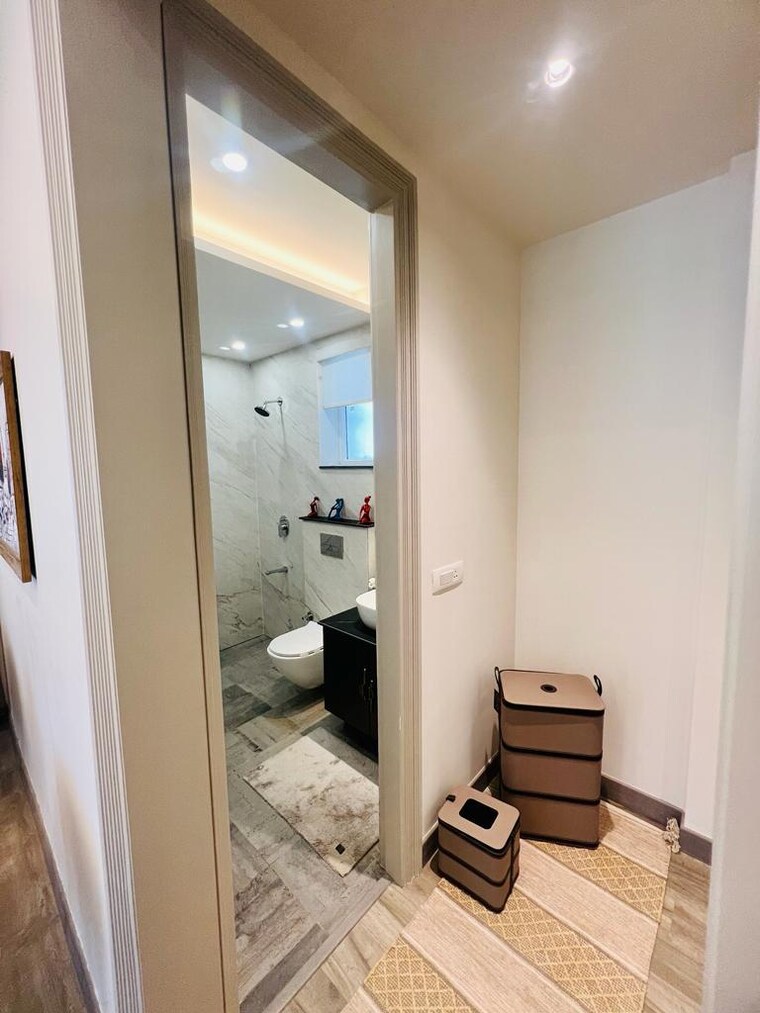 Bathroom, urban-the-zirk 3 Bedroom 1900 Sq.Ft. Apartment In Nabha Zirakpur 8281486