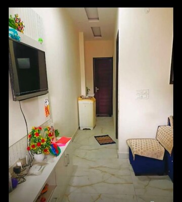 1 BHK Builder Floor For Rent in Rohini Sector 7