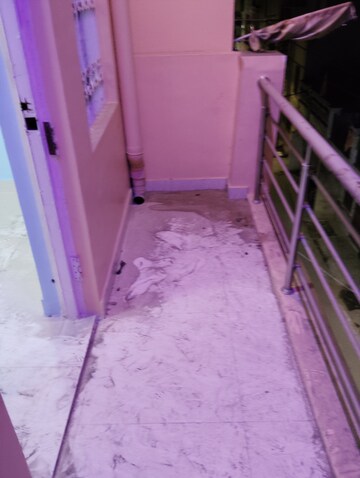 Balcony in 1.5 BHK Independent House at Vikas Nagar – for Rent