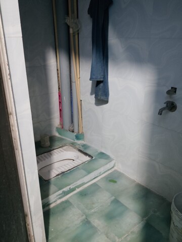 Bathroom in 1.5 BHK Independent House at Vikas Nagar – for Rent