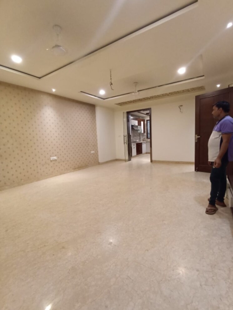 Room, paschim vihar 3 Bedroom 1600 Sq.Ft. Builder Floor In Paschim Vihar Delhi 8281511