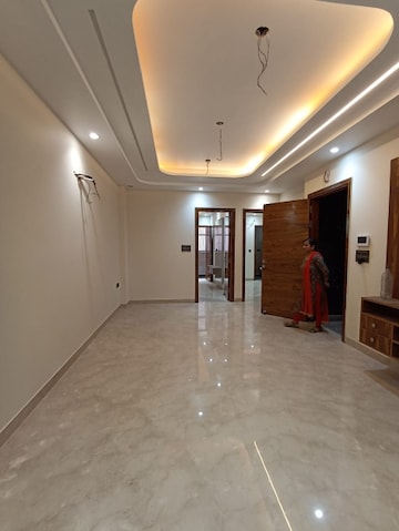 3 BHK Builder Floor For Rent in Triveni Apartments CGHS Paschim Vihar Delhi  8281523