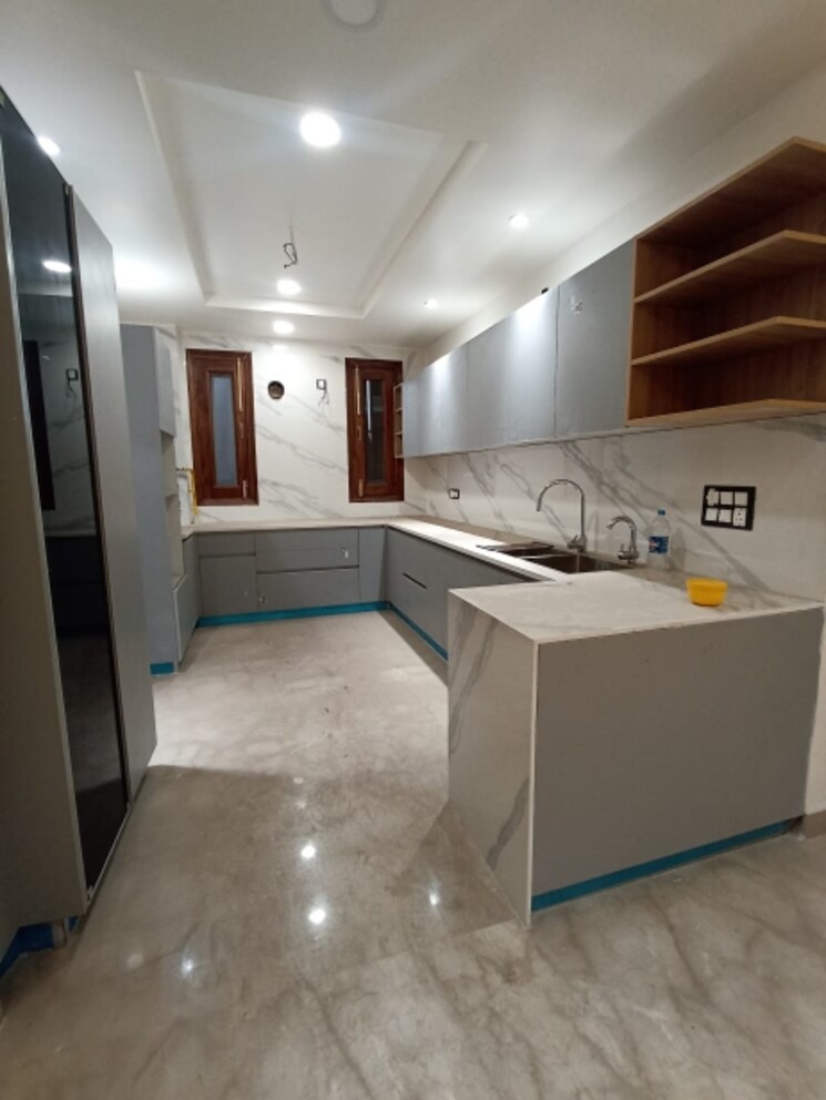 Kitchen, paschim vihar 3 Bedroom 1800 Sq.Ft. Builder Floor In Paschim Vihar Delhi 8281536