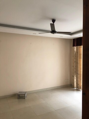 Room in 2.5 BHK Independent House at Sector 21 – for Rent