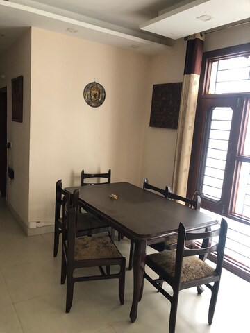 2.5 BHK Independent House For Rent in Sector 21