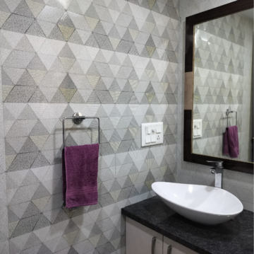 Attached Bathroom in 1.5 BHK Builder Floor at Greater Kailash I – for Rent
