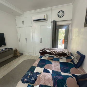 Master Bedroom in 2.5 BHK Builder Floor at Greater Kailash ii – for Rent