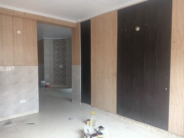 Room in 3 BHK Apartment at US Pine Homes, Dhakoli Village – for Rent