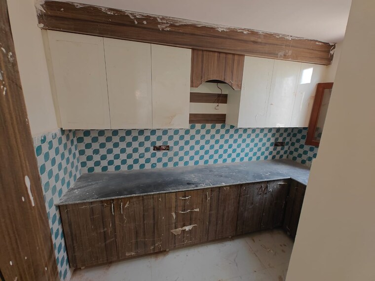 Bedroom, sector 73 3 Bedroom 1350 Sq.Ft. Builder Floor In Sector 73 Noida 8281696