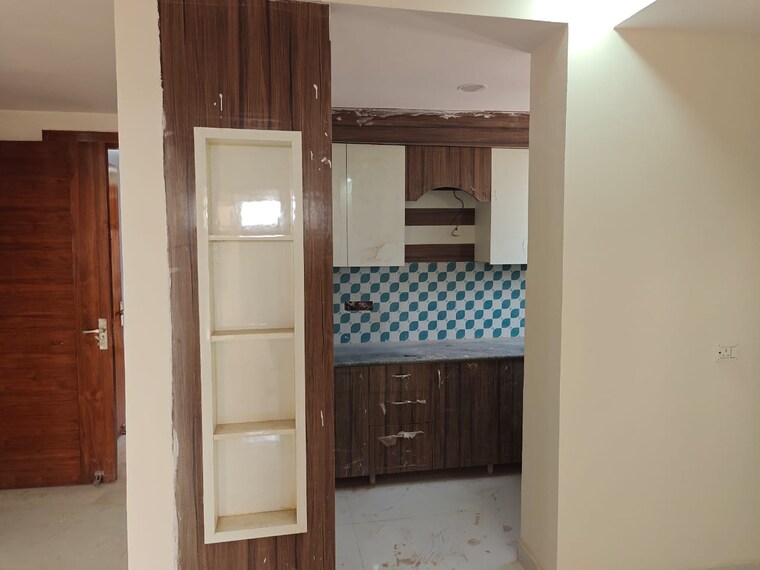 Kitchen, sector 73 3 Bedroom 1350 Sq.Ft. Builder Floor In Sector 73 Noida 8281696
