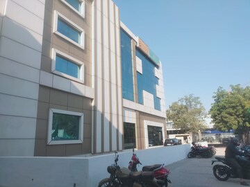 Commercial Office Space 10200 Sq.Ft. For Rent in Mohan Cooperative Industrial Estate Delhi  8281700