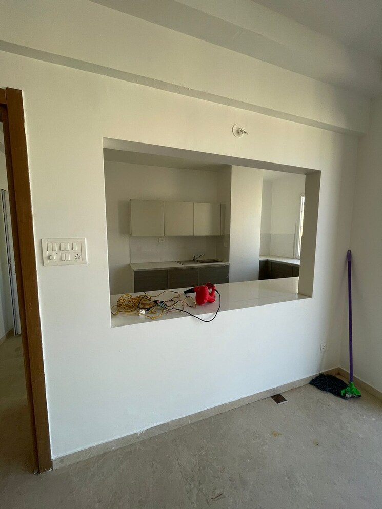 Room, thanisandra main road 4 Bedroom 3168 Sq.Ft. Penthouse In Thanisandra Main Road Bangalore 8281713