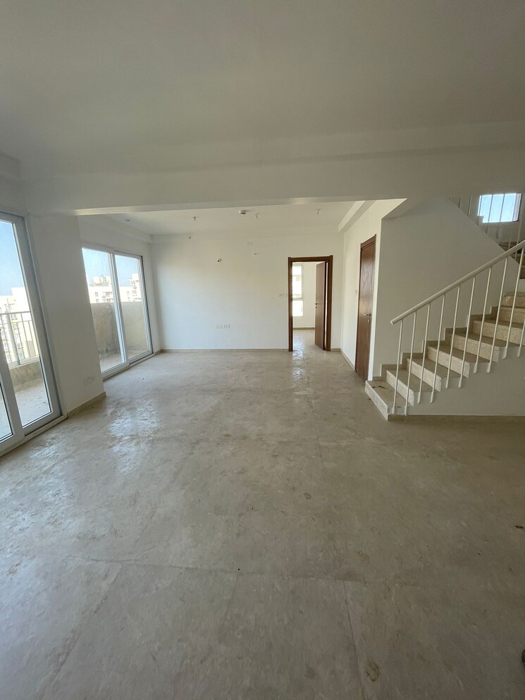 Room, thanisandra main road 4 Bedroom 3168 Sq.Ft. Penthouse In Thanisandra Main Road Bangalore 8281713