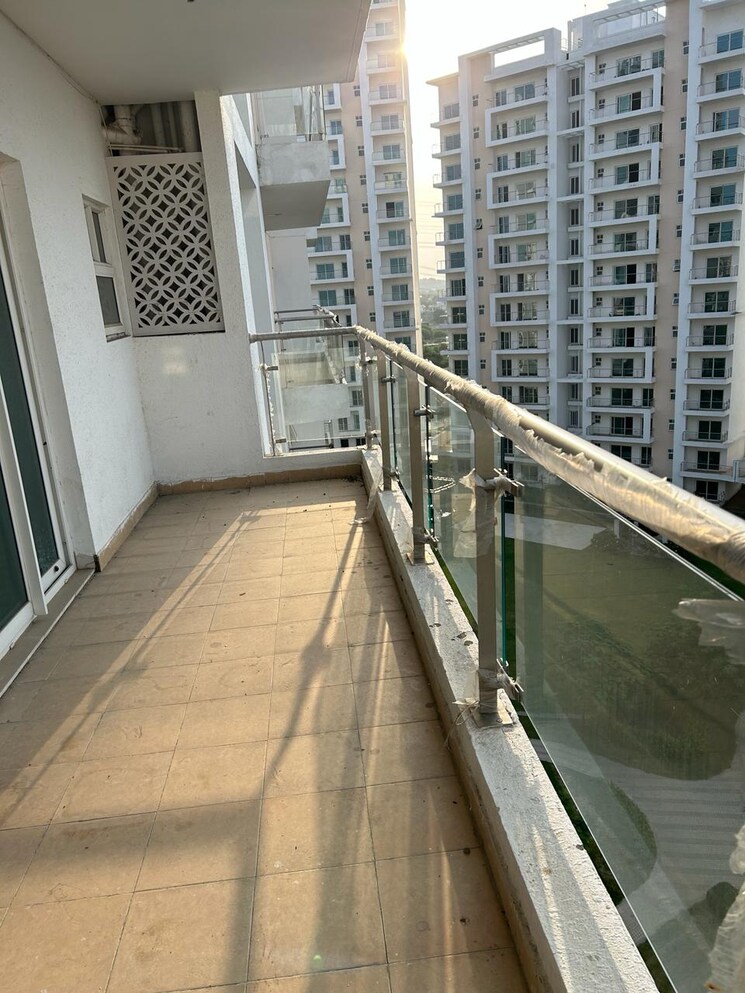 Balcony, shree-vardhman-victoria 3 Bedroom 1950 Sq.Ft. Apartment In Sector 70 Gurgaon 8281717